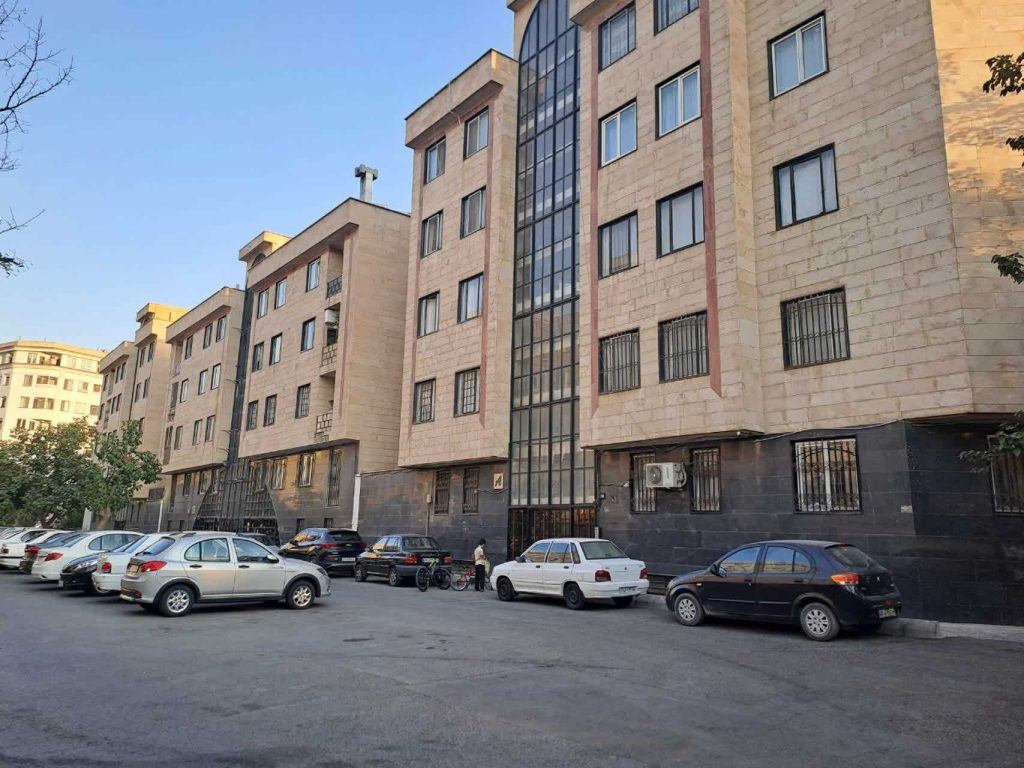 مجتمع مسکونی در تهران — کد ملک ۳۸۵۵