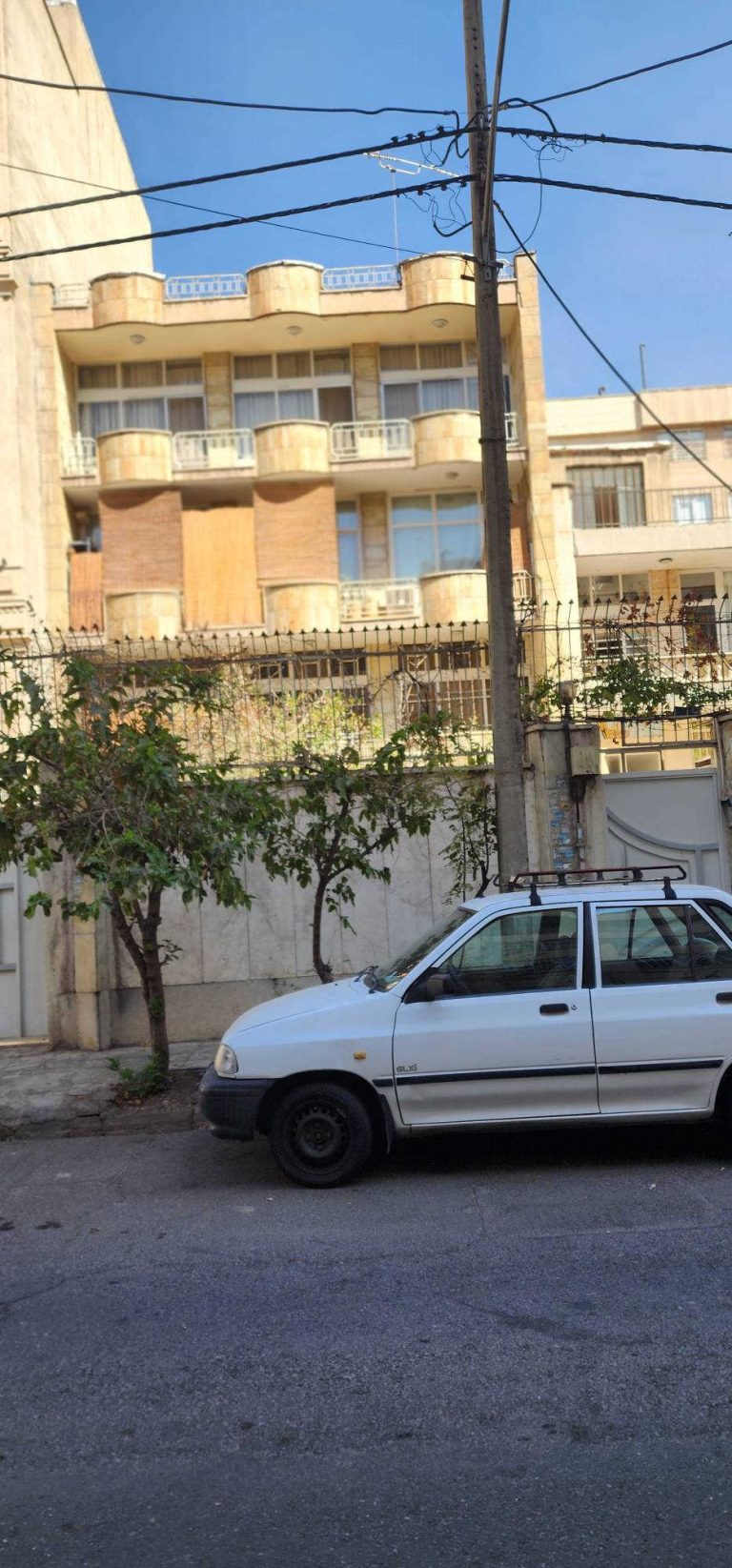 آپارتمان مسکونی در تهران — کد ملک ۲۱۳۵