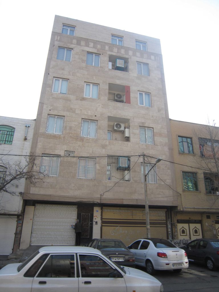 ساختمان تجاری/مسکونی در شهریار — کد ملک ۳۳۲۸