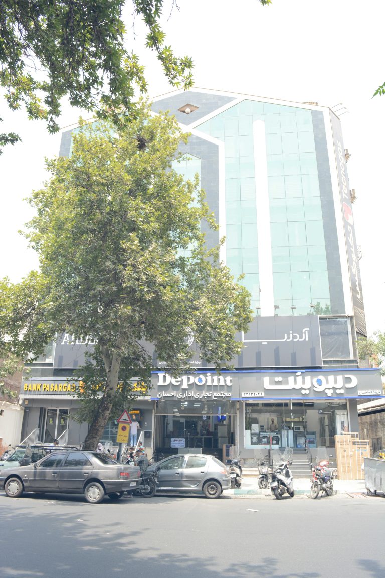 آپارتمان اداری صرفاً ملکیت واگذار می گردد در تهران — کد ملک ۴۳۶