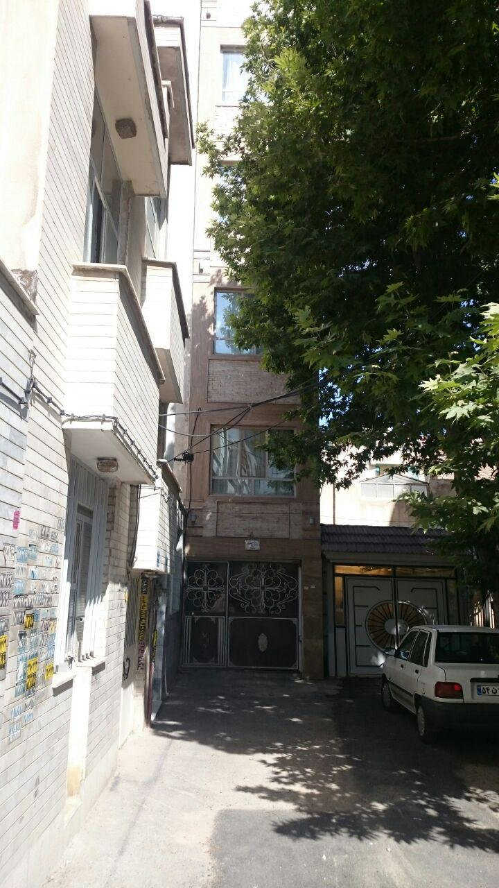ساختمان مسکونی در کرج — کد ملک ۱۰۶۲